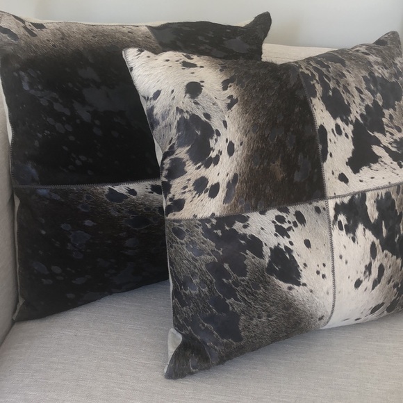 Two designer throw cushions with calf skin - Picture 5 of 6